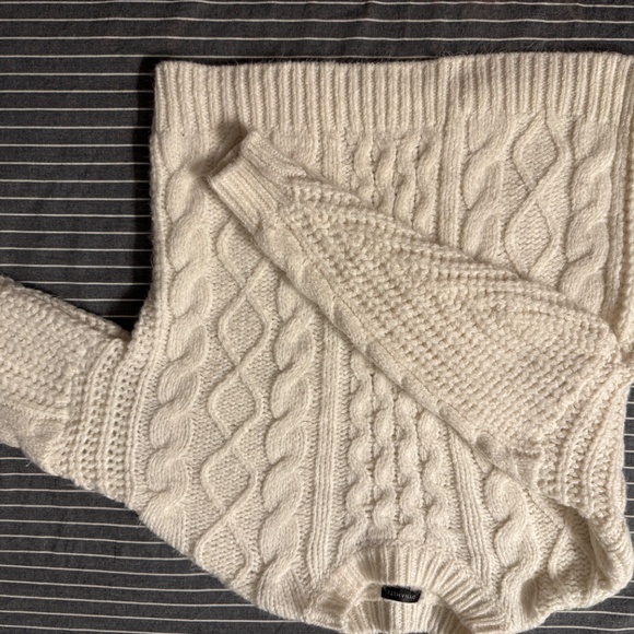 Knitted crewneck sweater - Picture 2 of 3